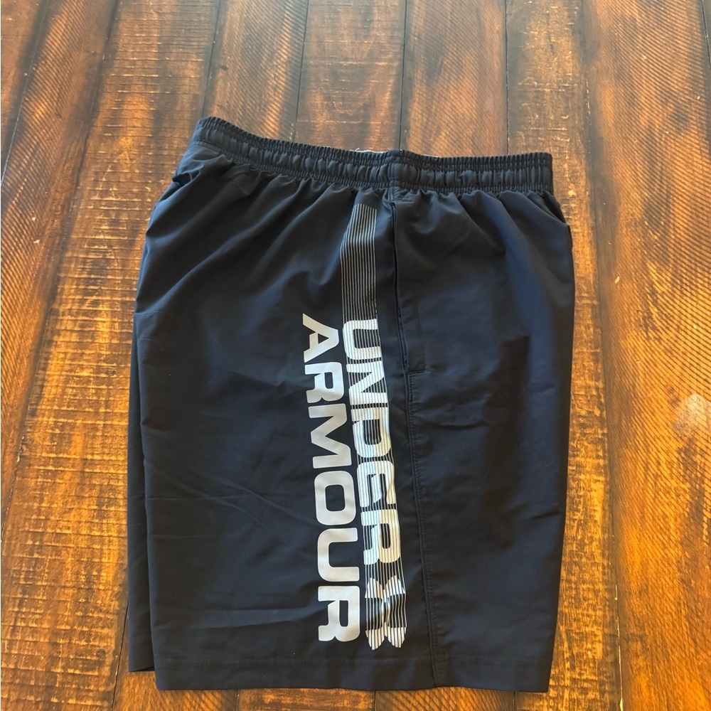 Under Armour Men’s Black Athletic Shorts